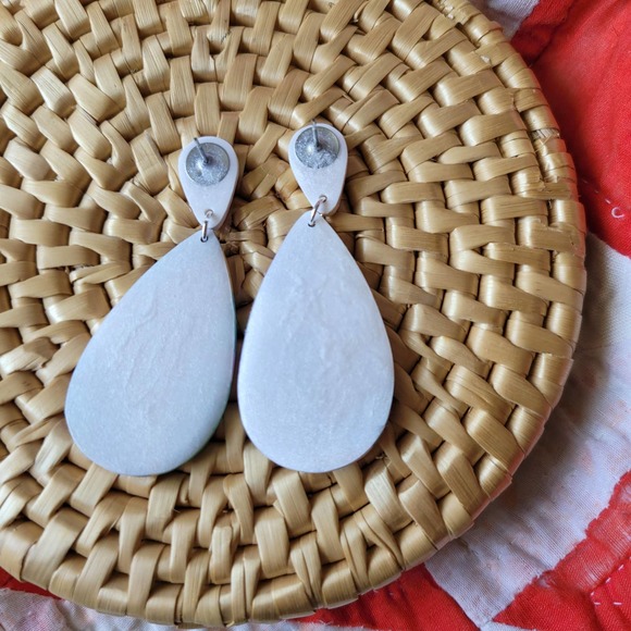 Patchwork Quilt Earrings Polymer Clay Teardrop - Picture 3 of 4